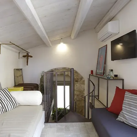 Nicotera Apartment